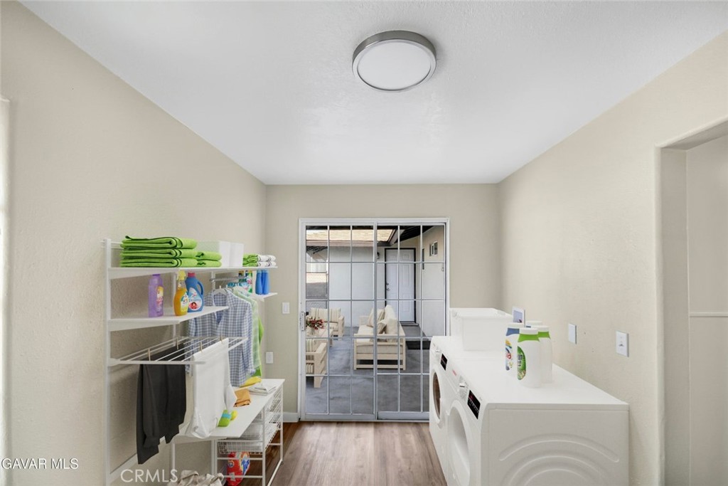 45503 11th Street West Property Photo 10
