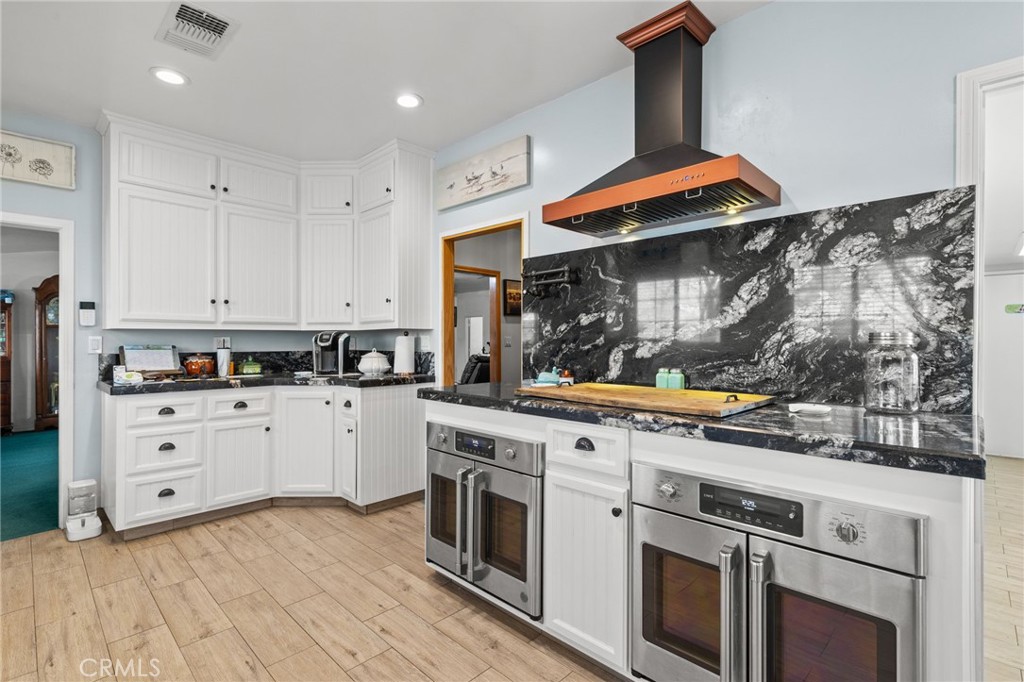 28106 Highway 119 Property Photo 3