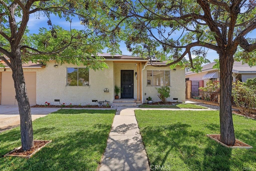 10332 Cayuga Avenue Property Photo 1