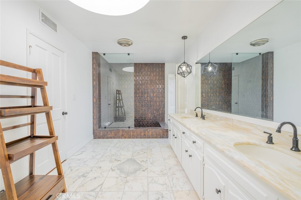 4321 Clear Valley Drive Property Photo 50