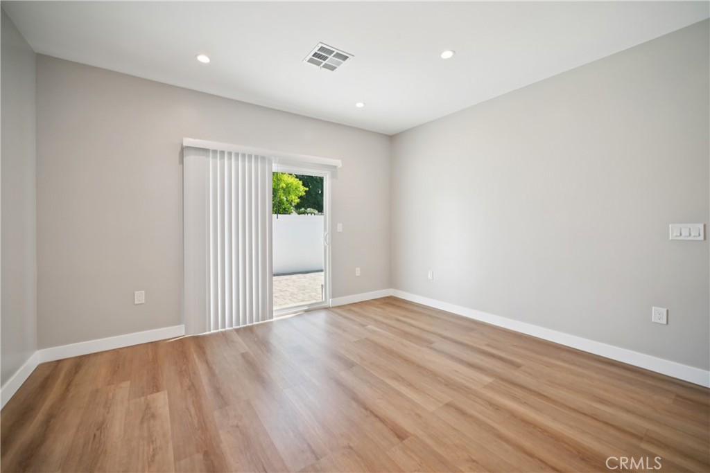 8434 Oakdale Avenue Property Photo 34