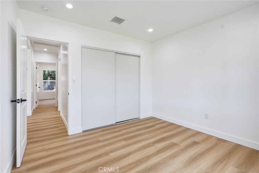 1433 N Neptune Property Photo 15