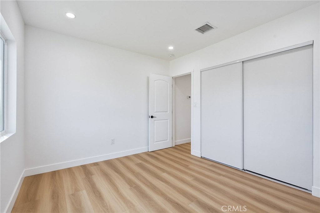 1433 N Neptune Property Photo 16