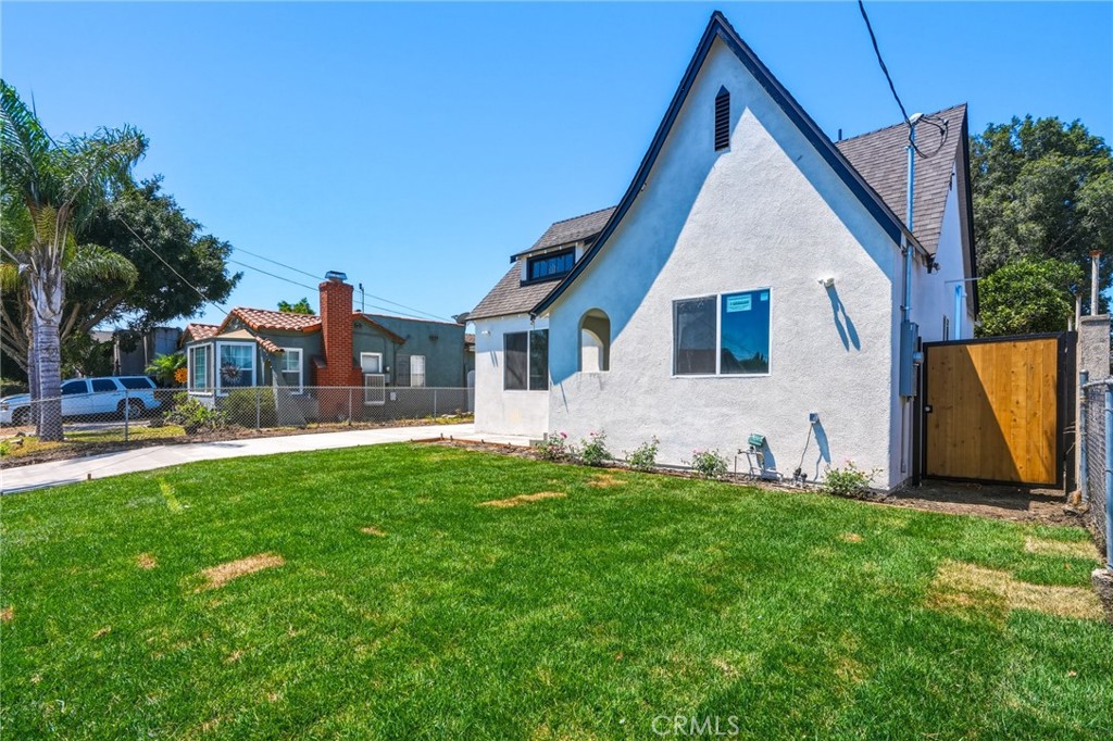 1433 N Neptune Property Photo 34