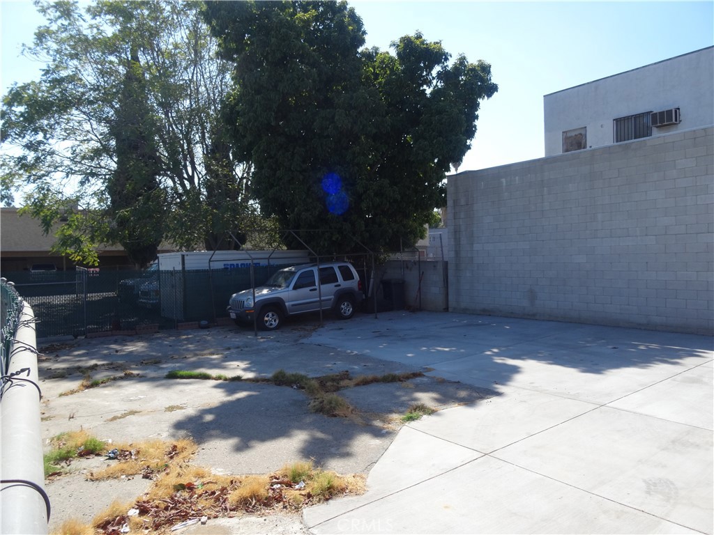 20246 Saticoy Property Photo 5