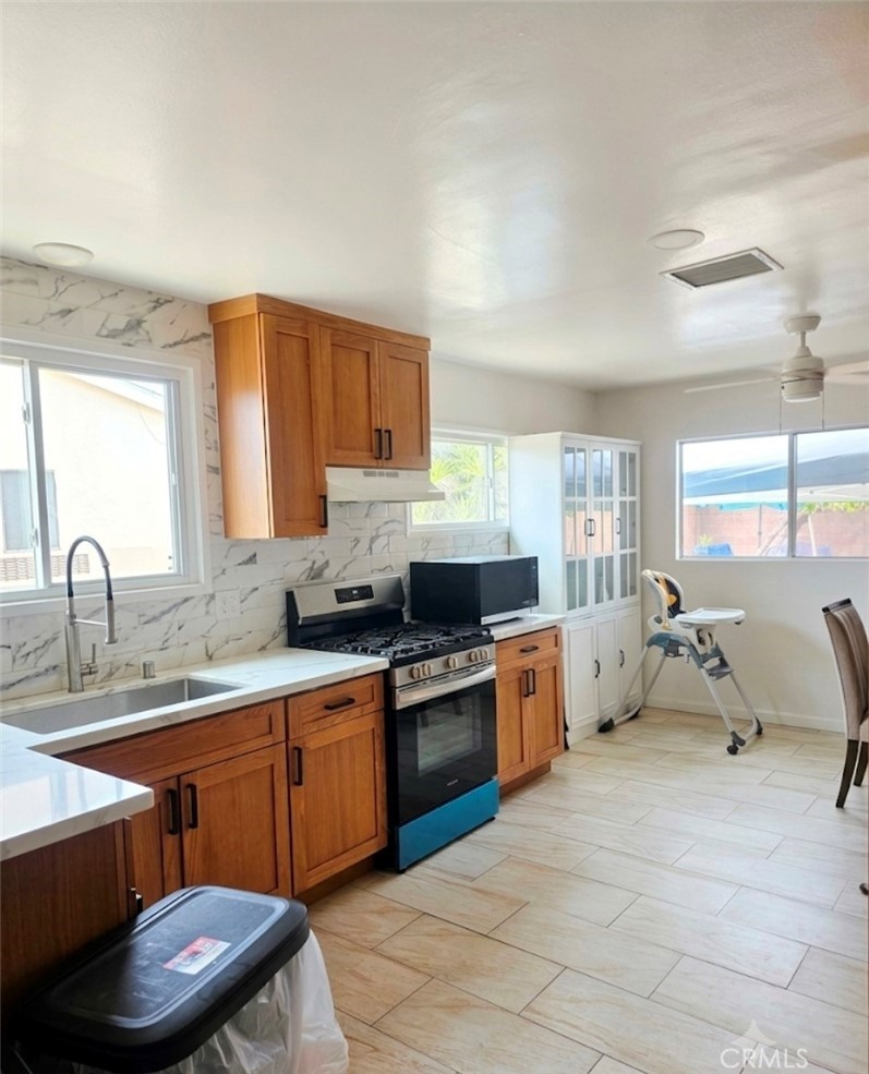 9456 Sandusky Avenue Property Photo 6