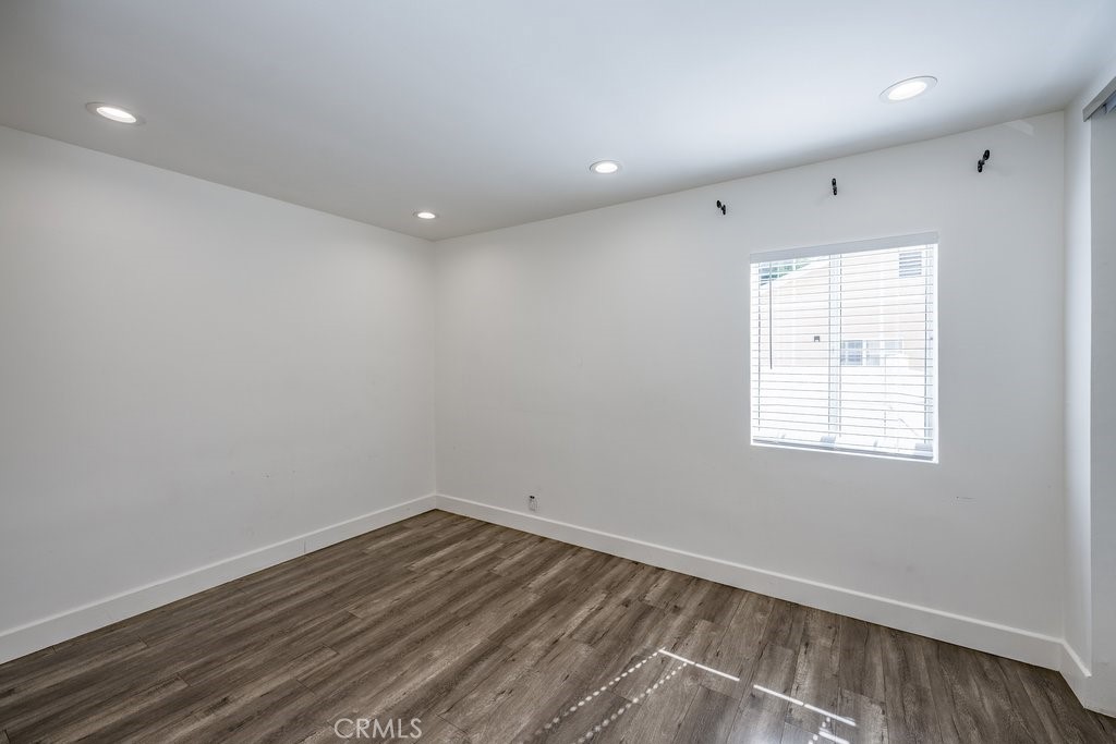 6506 Teesdale Avenue Property Photo 12