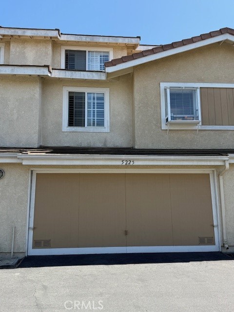 5225 Columbus Property Photo 3