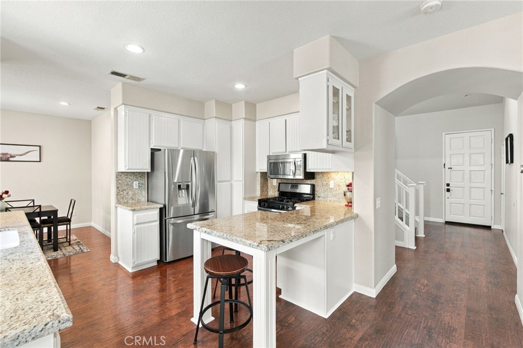 23301 Anacapa Property Photo 4