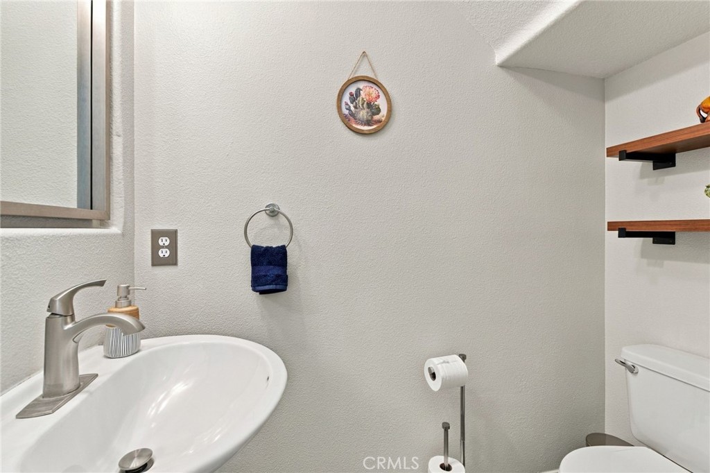 23301 Anacapa Property Photo 35