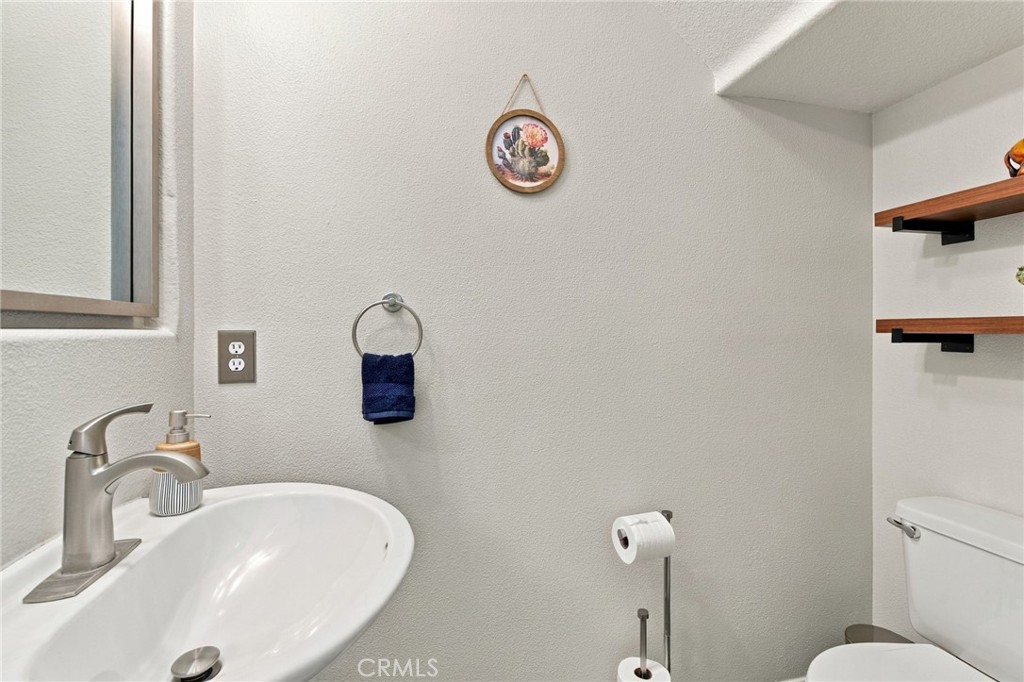 23301 Anacapa Property Photo 35