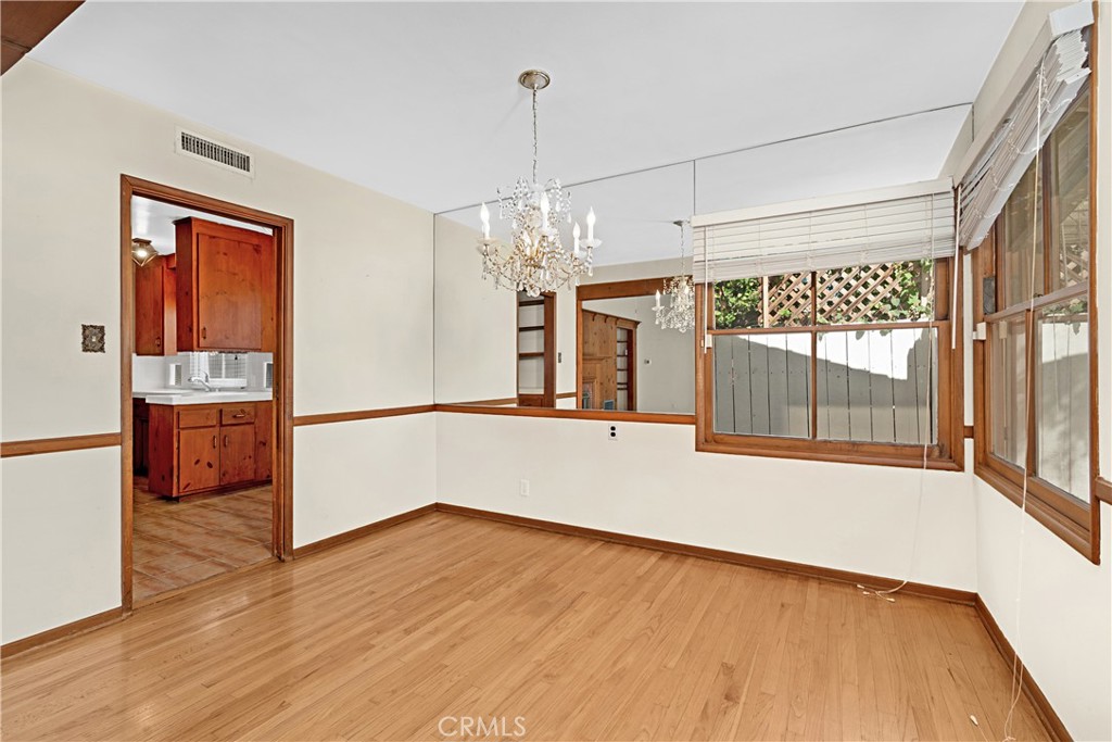 15516 Huston Street Property Photo 10