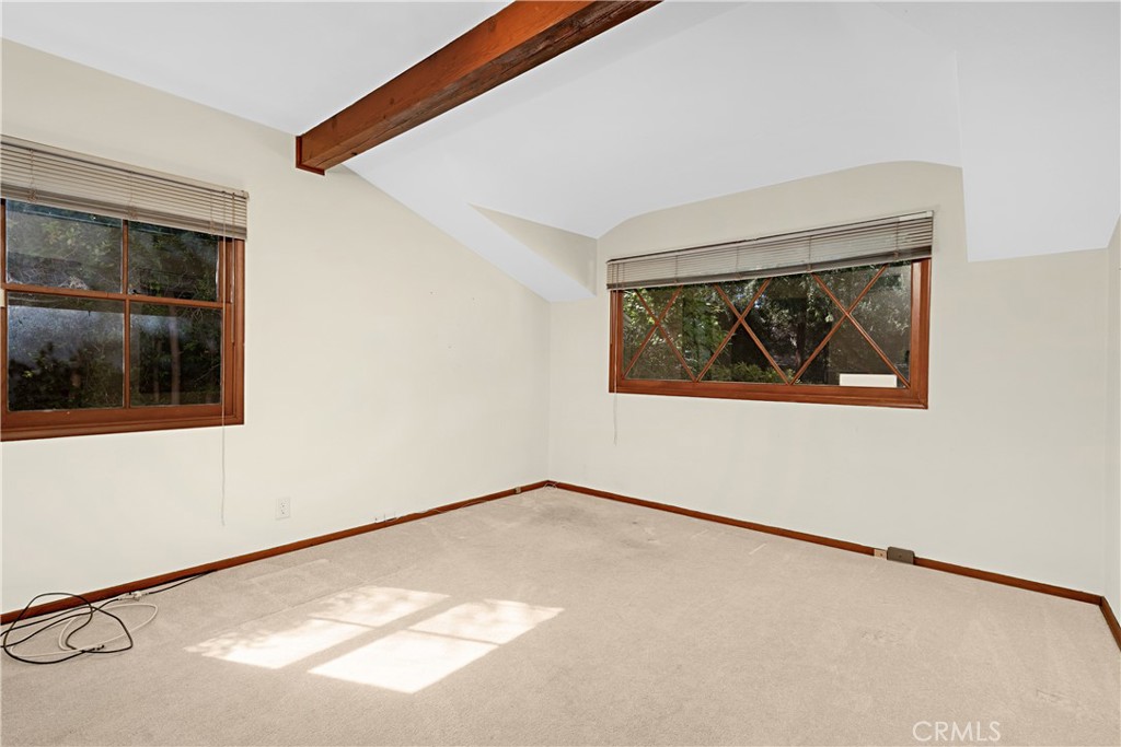 15516 Huston Street Property Photo 18