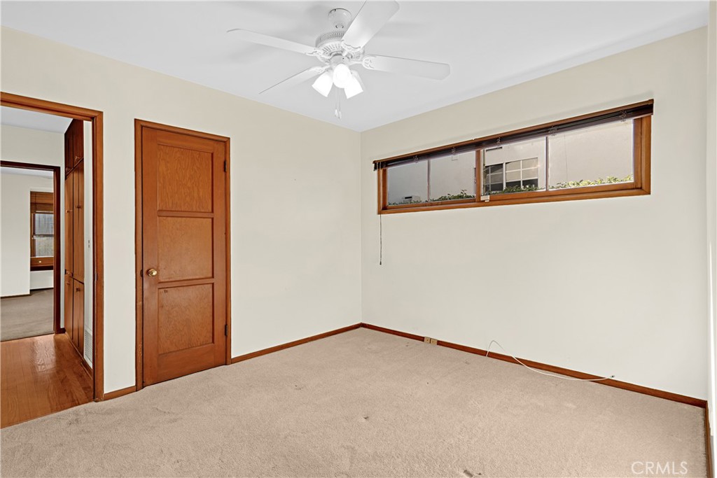 15516 Huston Street Property Photo 23