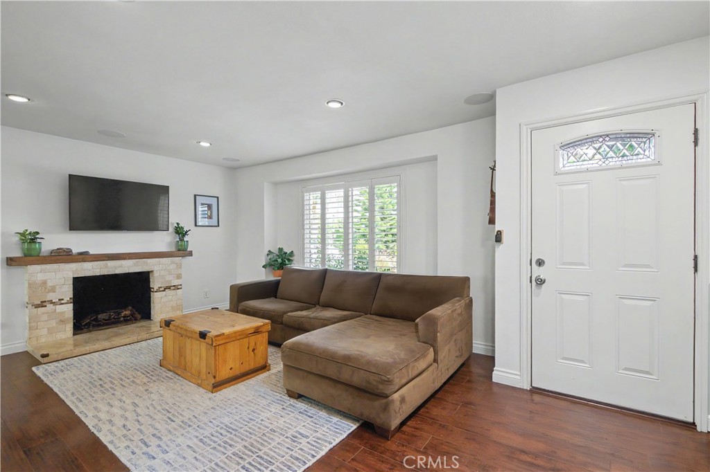 7329 Sausalito Property Photo 4