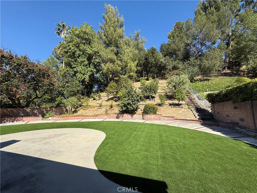 5840 Valerie Property Photo 3
