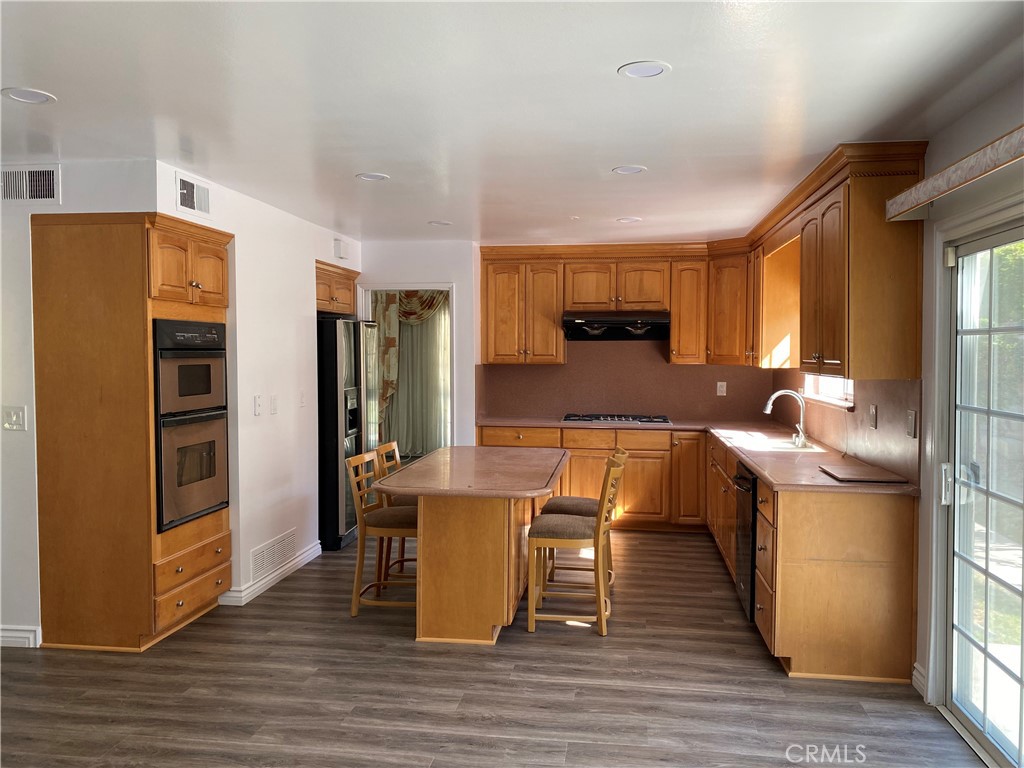 5840 Valerie Property Photo 12