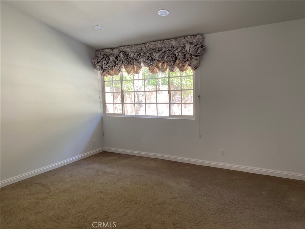 5840 Valerie Property Photo 18