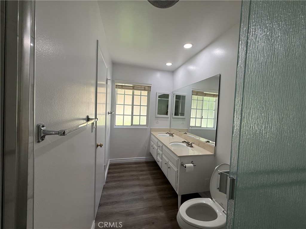 5840 Valerie Property Photo 20