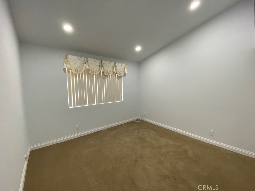 5840 Valerie Property Photo 27