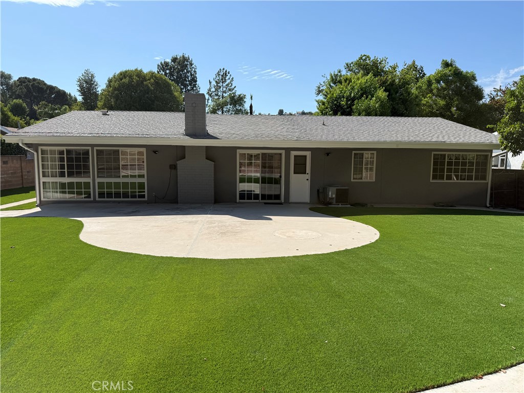 5840 Valerie Property Photo 33