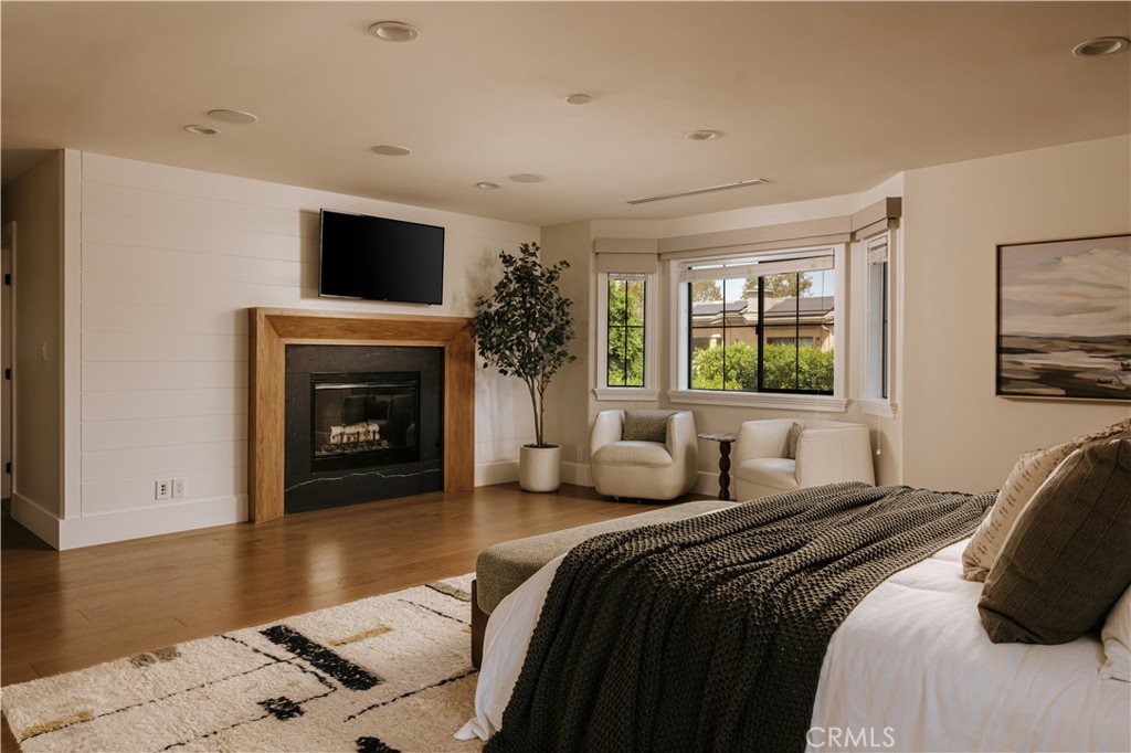14803 Otsego Street Property Photo 18