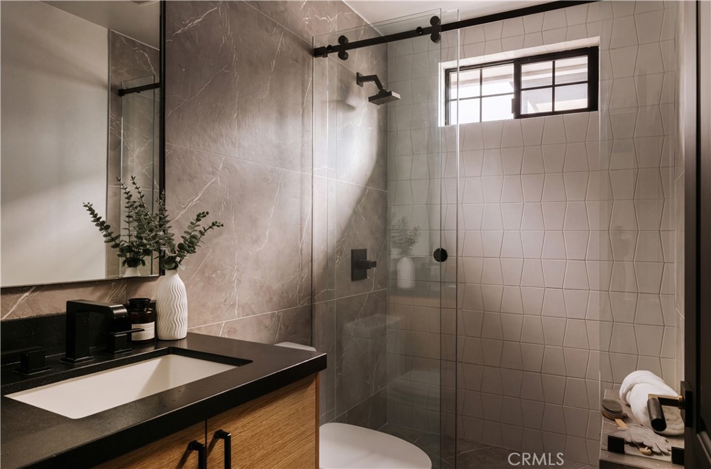 14803 Otsego Street Property Photo 28