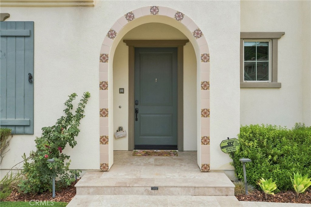 24357 W Clear Creek Property Photo 5