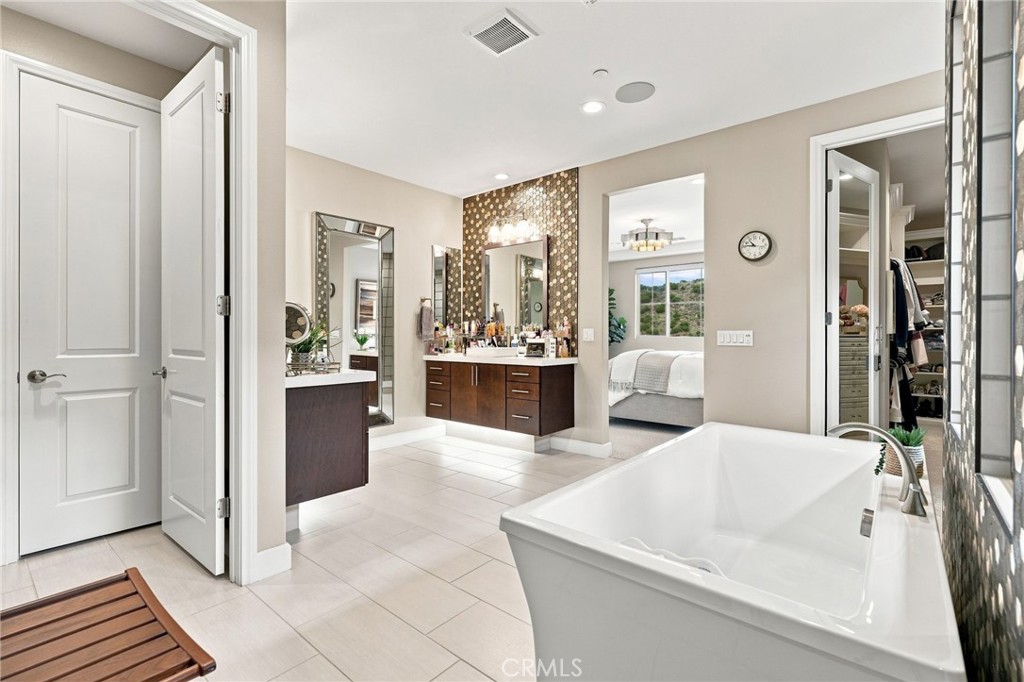 24357 W Clear Creek Property Photo 45