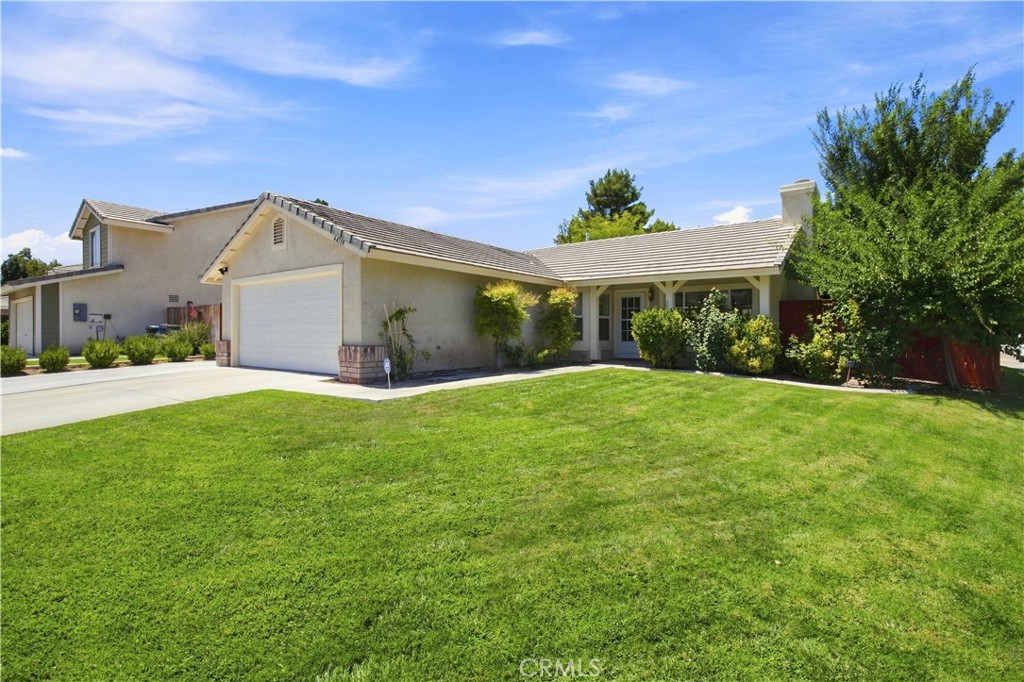 44719 Tarragon Drive Property Photo 1