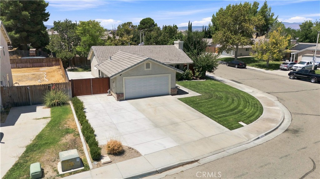 44719 Tarragon Drive Property Photo 3
