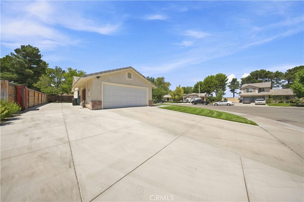 44719 Tarragon Drive Property Photo 20