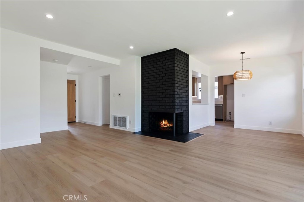 20701 Schoolcraft Property Photo 4