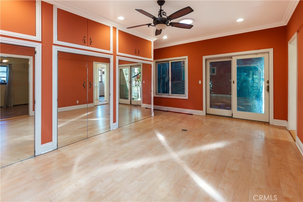 11209 La Maida Property Photo 9