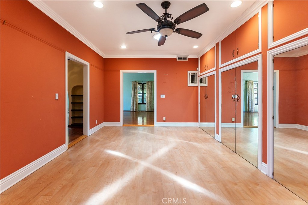 11209 La Maida Property Photo 10