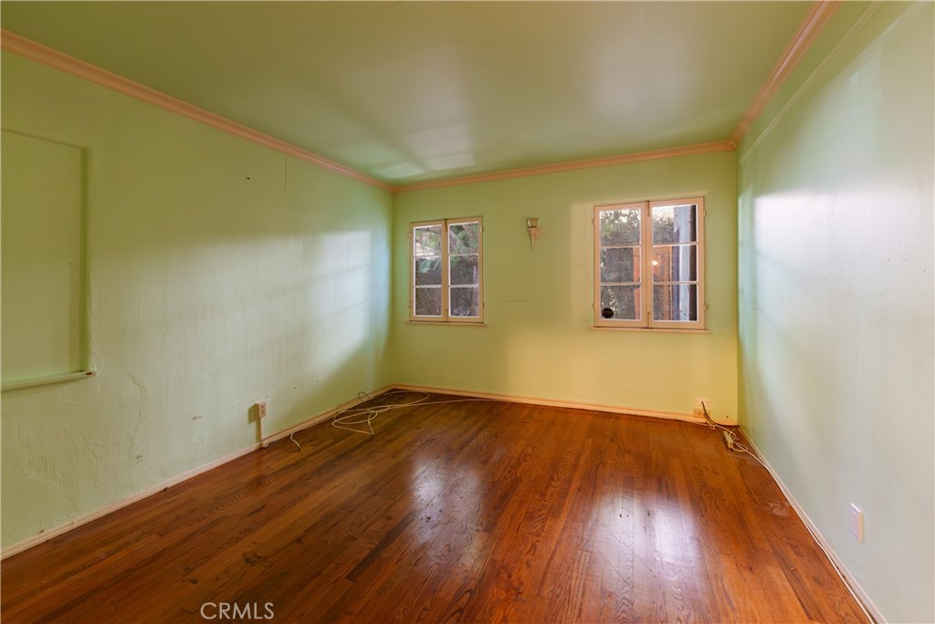 11209 La Maida Property Photo 17