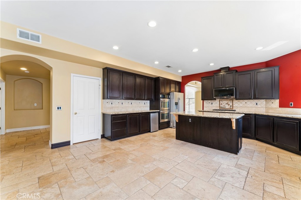 847 Amaryllis Avenue Property Photo 11