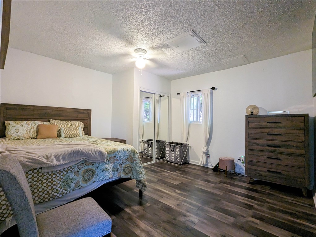 3208 W 74th Street Property Photo 25