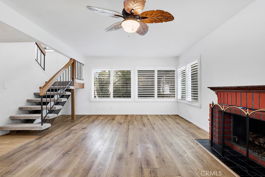 2048 Shelby Lane Property Photo 4