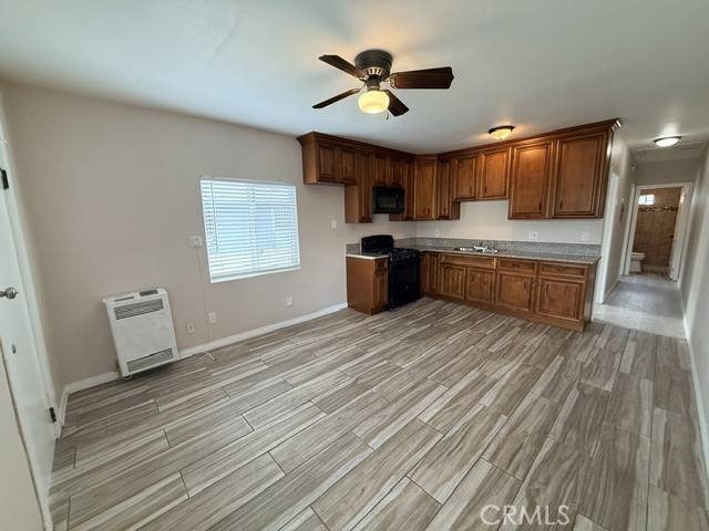 712 W 54th Property Photo 15
