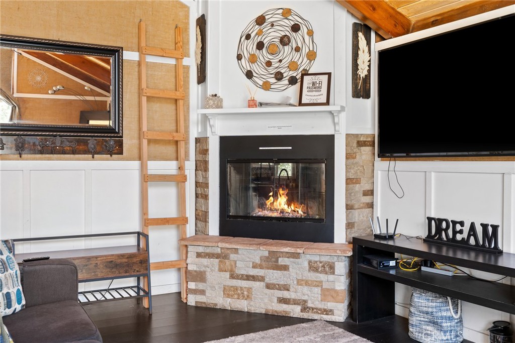 29199 Lake Brook Property Photo 10