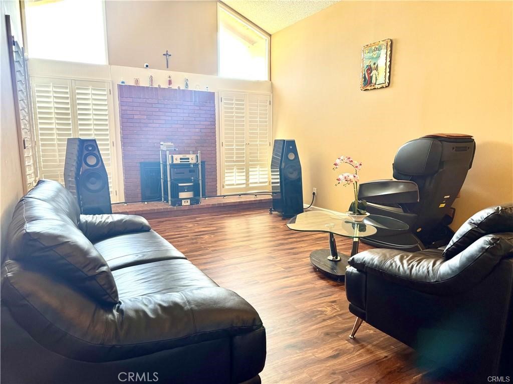 25453 Via Novia Property Photo 3