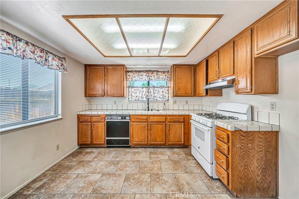 4930 Golden Eagle Property Photo 17