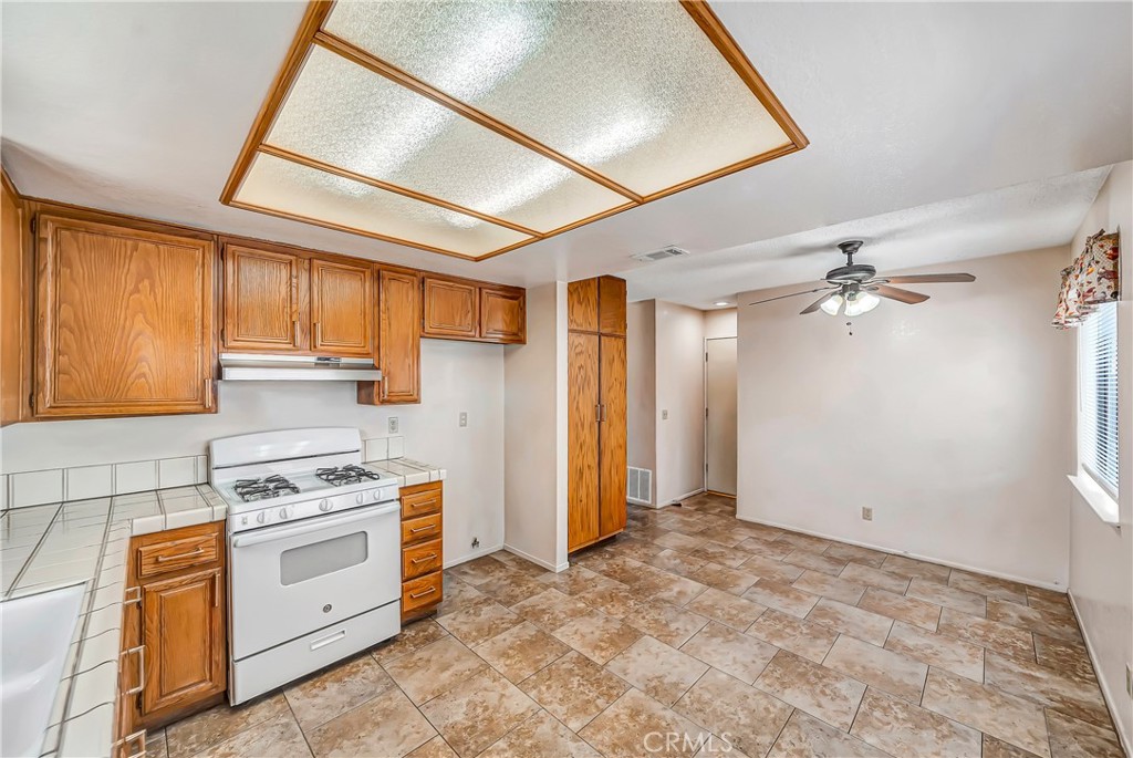 4930 Golden Eagle Property Photo 19