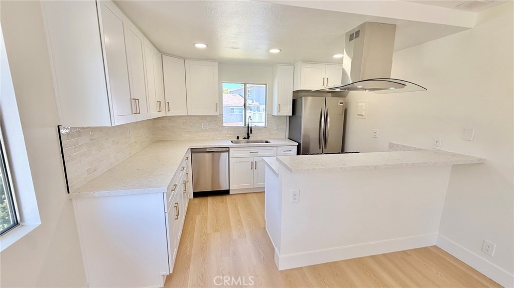 28196 Robin Property Photo 1