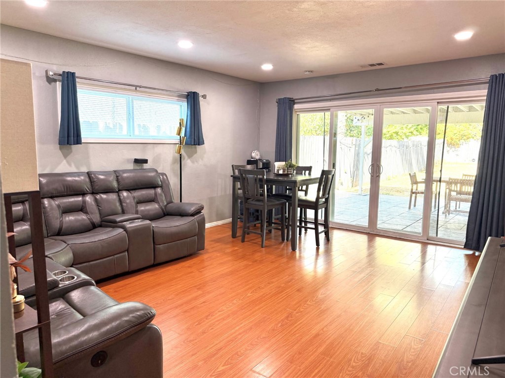 6922 Jordan Property Photo 2