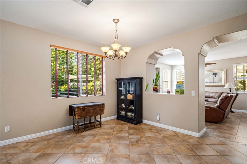 39361 Chantilly Ln Property Photo 13