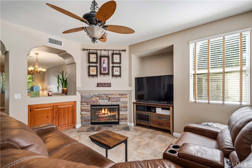 39361 Chantilly Ln Property Photo 16
