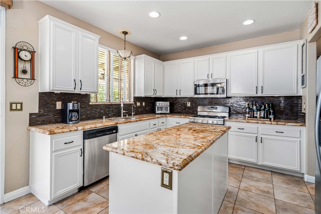 39361 Chantilly Ln Property Photo 20