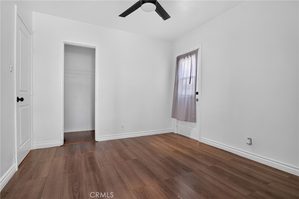8210 White Oak Avenue Property Photo 16